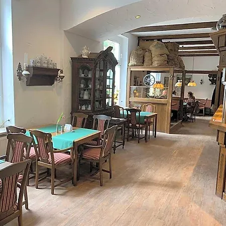 Restaurant Waldlust فندق